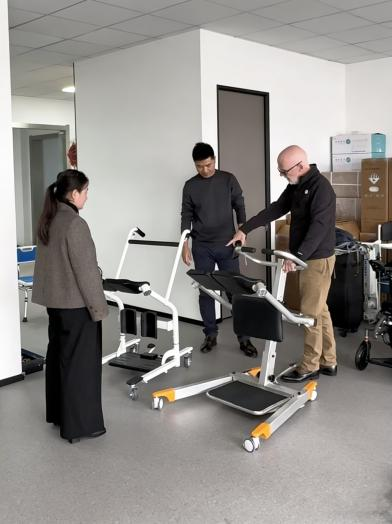 Ang Kliyente ng Australia ay Muling Bumisita at Kinukumpirma ang Repeat Order On-Site，Sinusuportahan ang Mga Kakayahan ng HEINSY